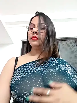 Snapshot of Hot-shot99 chatting on October 11, 2025, 5:14 pm Hot-shot99 online show from October 11, 2025, 5:14 pm