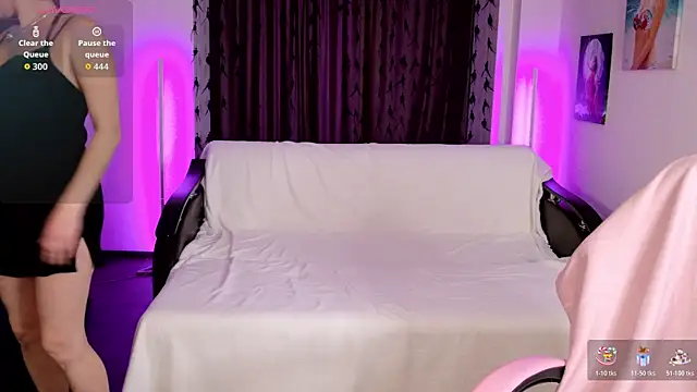 AnneHaddaway online show from December 16, 2025, 8:35 pm