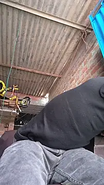 Suraj223kumar online show from November 13, 2025, 4:27 am