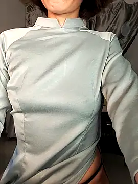 Lucy limon online show from February 5, 2026, 7:32 pm