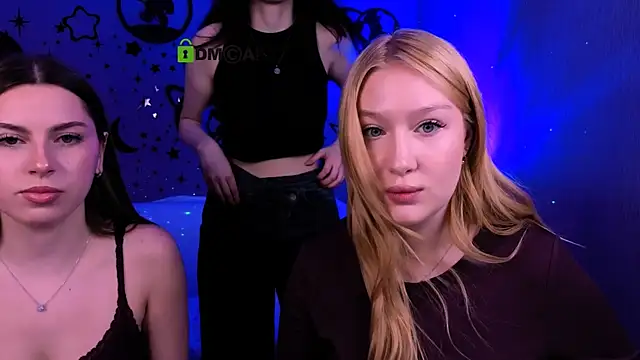 playful sophie online show from April 5, 2026, 7:20 pm