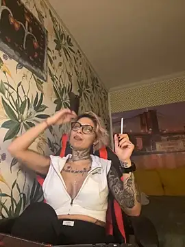 Lucky Deniz online show from December 19, 2025, 9:17 pm