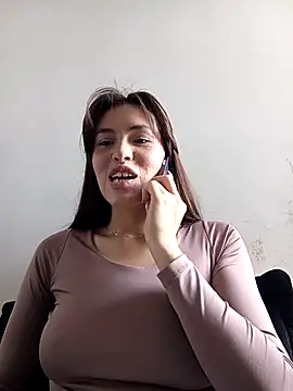 eriika deep  online show from December 3, 2025, 4:50 pm