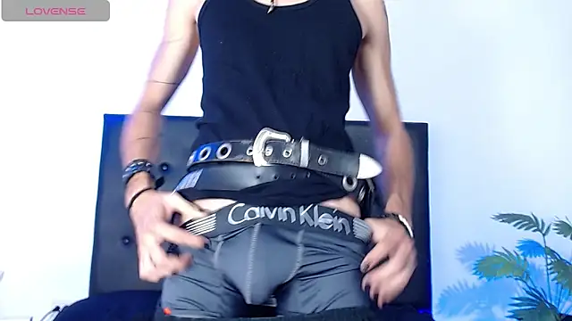 andreey50 online show from December 17, 2025, 2:55 pm