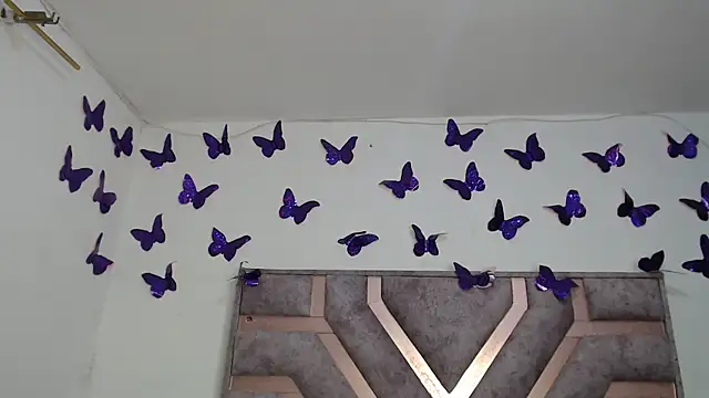 Anny Fox- online show from December 2, 2025, 3:19 am