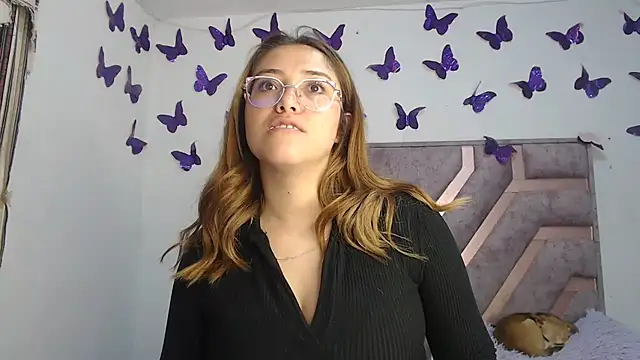 Snapshot of Anny_Fox- chatting on January 16, 2026, 3:21 am Anny Fox- online show from January 16, 2026, 3:21 am