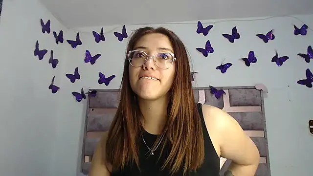 Snapshot of Anny_Fox- chatting on February 25, 2026, 6:24 am Anny Fox- online show from February 25, 2026, 6:24 am