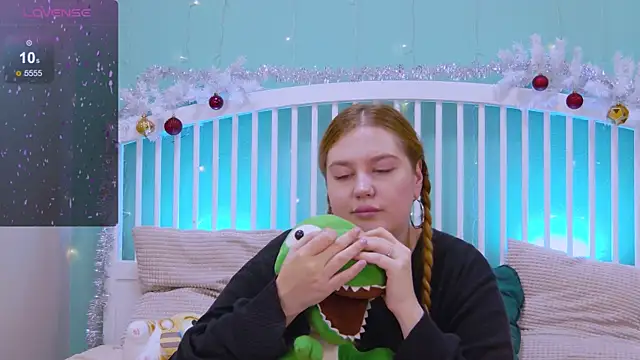 Snapshot of Ellie_Wellie chatting on January 13, 2025, 4:41 pm Ellie Wellie online show from January 13, 2025, 4:41 pm