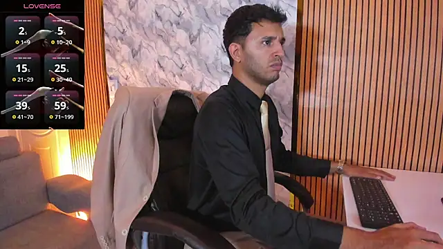 Hideintheoffice online show from October 10, 2025, 1:39 am