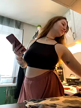 MayaMystic online show from October 22, 2025, 8:14 am