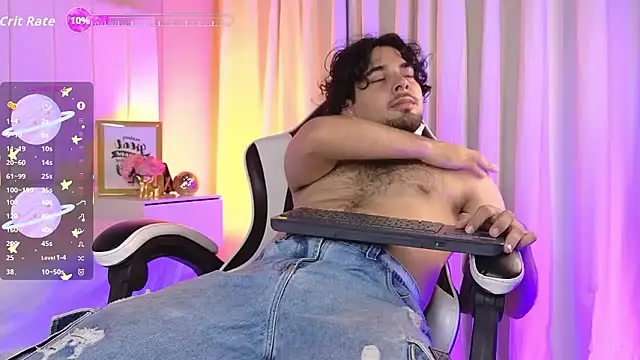 Snapshot of Samir_bear chatting on January 16, 2026, 12:42 pm Samir bear online show from January 16, 2026, 12:42 pm