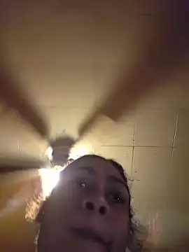 carmelbbyx22 online show from March 1, 2026, 5:57 pm