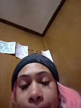 carmelbbyx22 online show from April 6, 2026, 2:29 am