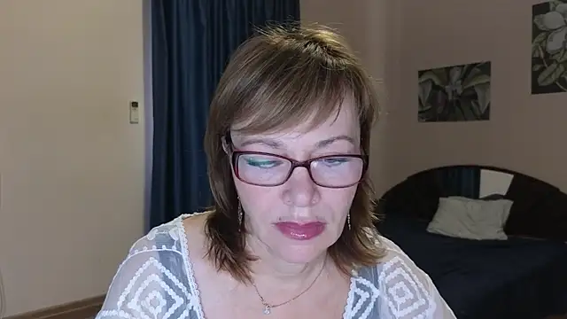 Miss Moren online show from November 26, 2025, 5:07 am