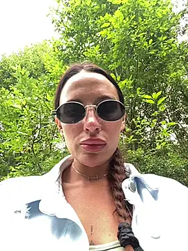 Snapshot of imMolly11 chatting on July 24, 2026, 11:17 am imMolly11 online show from July 24, 2026, 11:17 am