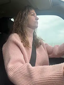 sansan2411 online show from March 22, 2026, 8:38 am