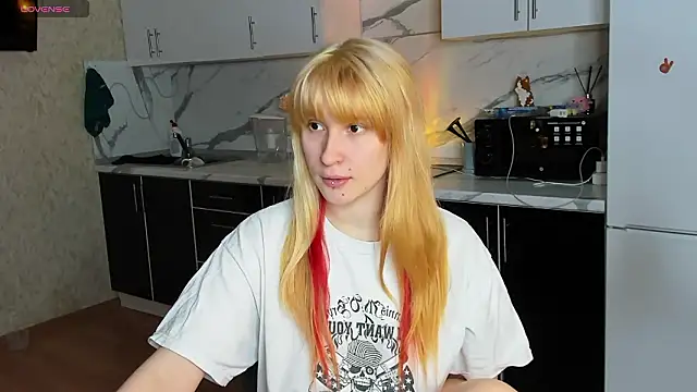 Snapshot of Sweet_white_chocolate chatting on February 20, 2026, 9:55 am Sweet white chocolate online show from February 20, 2026, 9:55 am