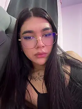 RoseCassie online show from May 24, 2026, 1:16 am