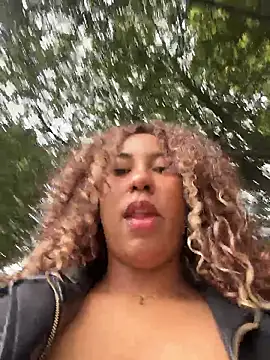 lauraltt online show from January 10, 2026, 8:37 pm