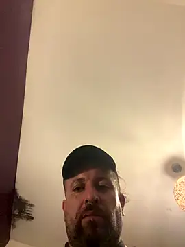 Pichonbendo online show from November 21, 2025, 11:26 pm