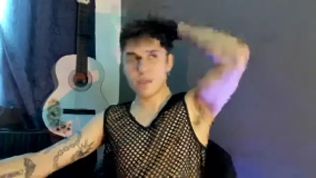 Snapshot of Antonello_Vannucci chatting on November 20, 2025, 2:51 pm Antonello Vannucci online show from November 20, 2025, 2:51 pm