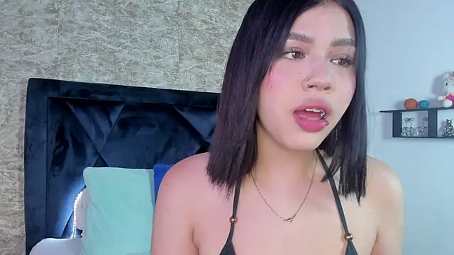 Lily Woodz online show from November 4, 2025, 7:06 pm