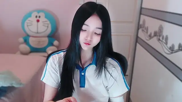 xiao-xiao-D online show from January 6, 2026, 9:24 am