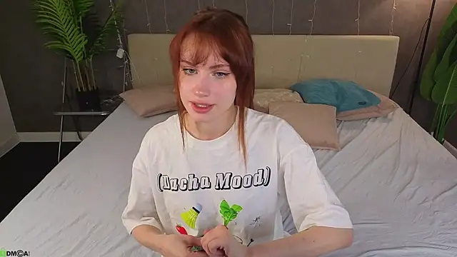 Mollly Rouge online show from April 29, 2026, 12:15 am