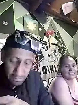 dulcedeseo13 online show from April 4, 2026, 5:47 am