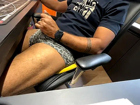 Nil Talreja online show from October 13, 2025, 10:06 am