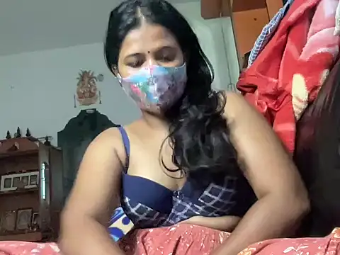 Tamil Sanjana  online show from November 1, 2025, 1:23 am