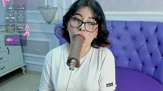 Lily Martinez online show from February 28, 2026, 9:09 am