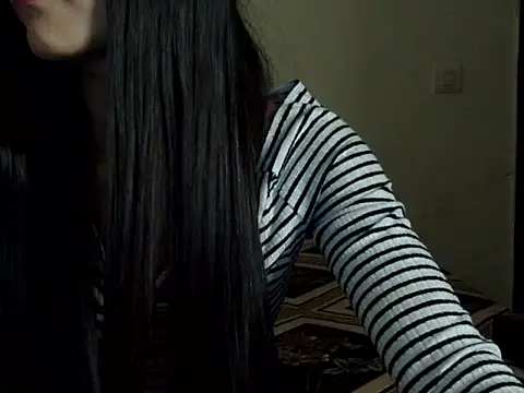 Snapshot of MISS-ROMANTIC chatting on January 2, 2025, 9:50 pm MISS-ROMANTIC online show from January 2, 2025, 9:50 pm