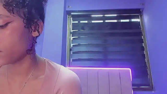 CintiaWalker online show from February 16, 2026, 12:48 pm