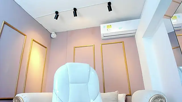 Snapshot of PerlaPreciosa chatting on February 20, 2025, 10:05 am PerlaPreciosa online show from February 20, 2025, 10:05 am