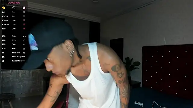 Snapshot of JhonyMiller_ chatting on May 11, 2026, 8:17 pm JhonyMiller online show from May 11, 2026, 8:17 pm