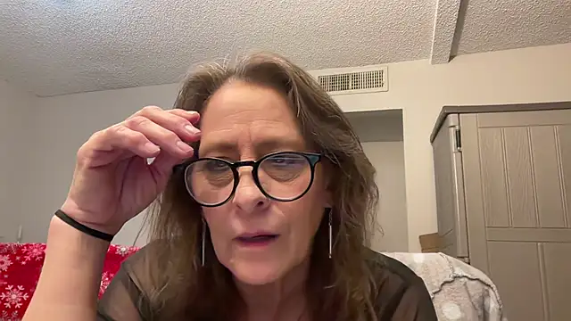 Snapshot of Keywest_Kate chatting on January 17, 2025, 11:51 pm Keywest Kate online show from January 17, 2025, 11:51 pm