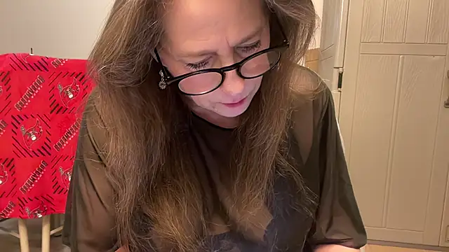 Snapshot of Keywest_Kate chatting on January 25, 2025, 2:04 am Keywest Kate online show from January 25, 2025, 2:04 am