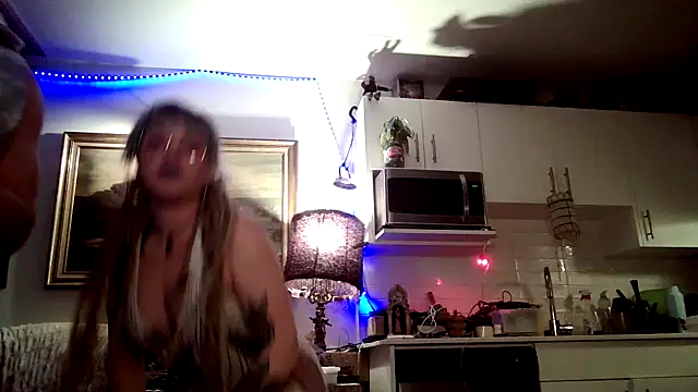 SilverandFox online show from January 21, 2025, 1:21 pm