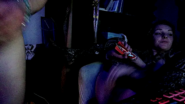 SilverandFox online show from January 16, 2025, 11:58 am