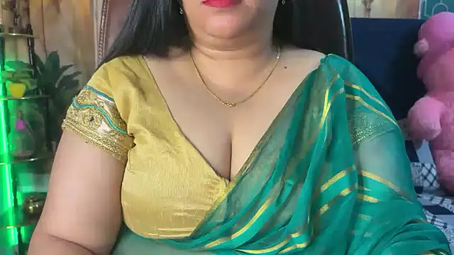 FlatVincy4 online show from March 23, 2026, 3:12 pm