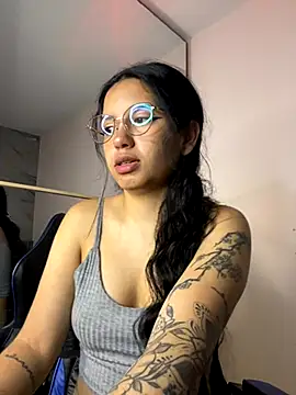 Rosita forever  online show from December 1, 2025, 2:18 pm