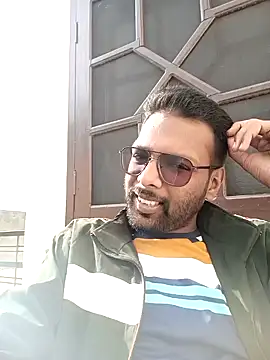 Snapshot of x_starmohit chatting on December 21, 2024, 7:03 am x starmohit online show from December 21, 2024, 7:03 am