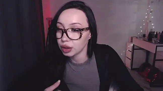 MoranaMissGod online show from December 28, 2024, 12:47 am