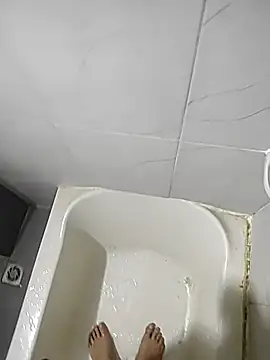 DTuannHallT online show from December 15, 2025, 11:49 am