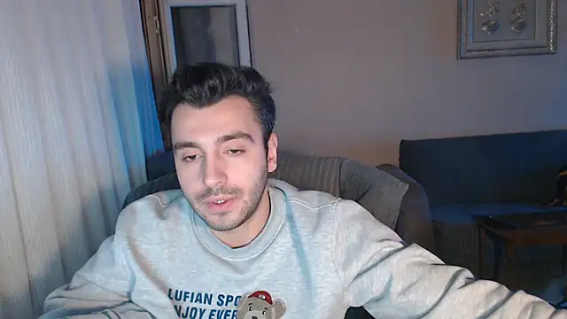 Snapshot of handsomeee04 chatting on October 13, 2025, 9:05 pm handsomeee04 online show from October 13, 2025, 9:05 pm