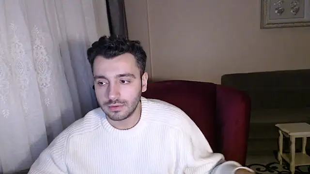 Snapshot of handsomeee04 chatting on December 18, 2025, 9:18 pm handsomeee04 online show from December 18, 2025, 9:18 pm