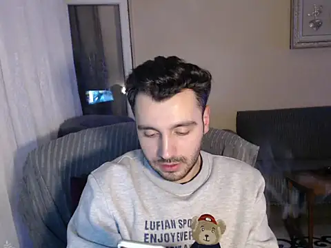 Snapshot of handsomeee04 chatting on November 17, 2025, 10:36 pm handsomeee04 online show from November 17, 2025, 10:36 pm