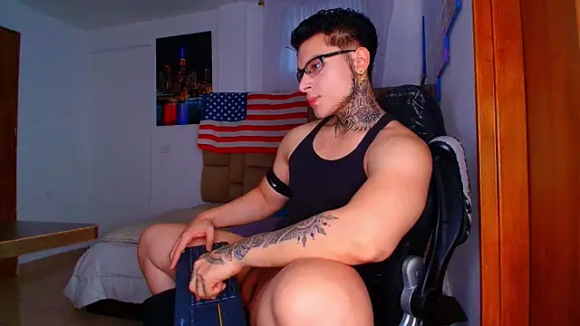 DennisWalkerr online show from October 21, 2025, 9:58 pm