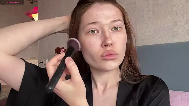 eva varnerr online show from April 13, 2026, 10:30 am